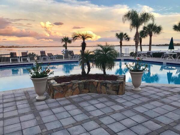 419 Tennis Lane a Winter Haven, FL Mobile or Manufactured Home for Sale